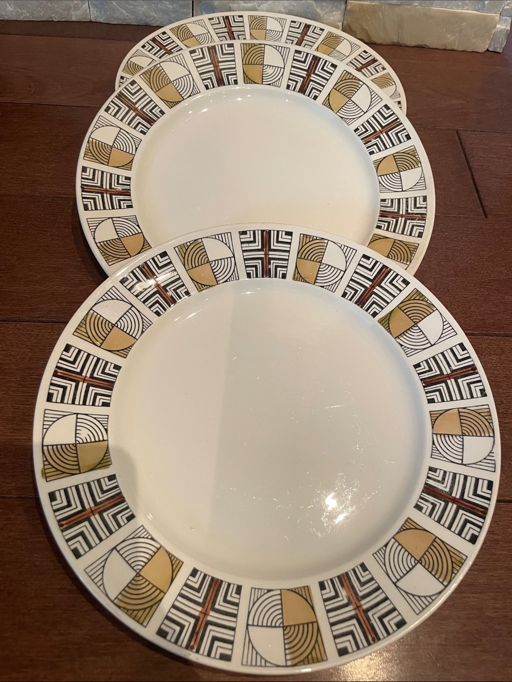 Broadhurst and Sons Kathie Winkle plates